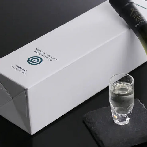 Noguchi Naohiko Yamahai Miyamanishiki Sake Institute Premium Sake aus Japan 2018 750 ml